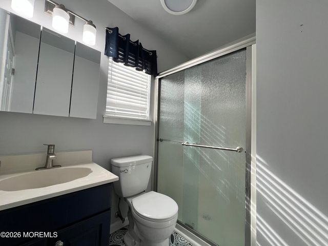 1217 Spray Avenue, Beachwood, NJ 08722