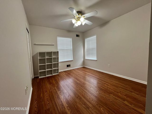 1217 Spray Avenue, Beachwood, NJ 08722