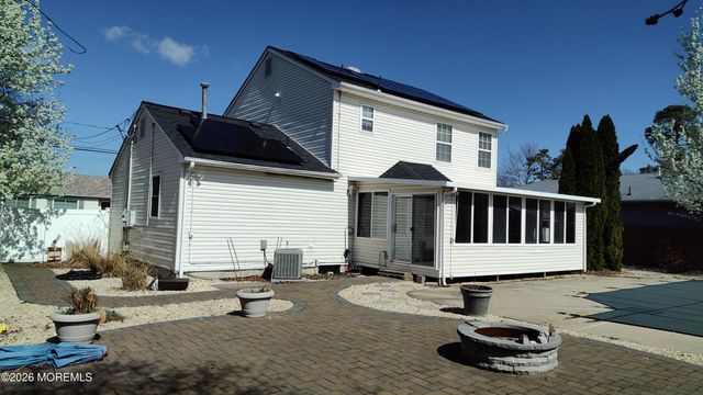 1217 Spray Avenue, Beachwood, NJ 08722