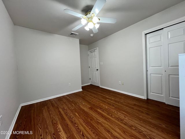 1217 Spray Avenue, Beachwood, NJ 08722