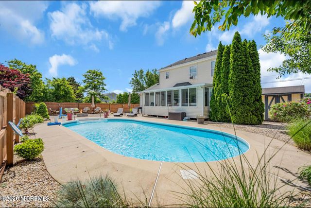 1217 Spray Avenue, Beachwood, NJ 08722