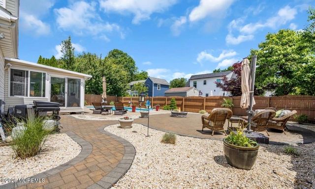 1217 Spray Avenue, Beachwood, NJ 08722