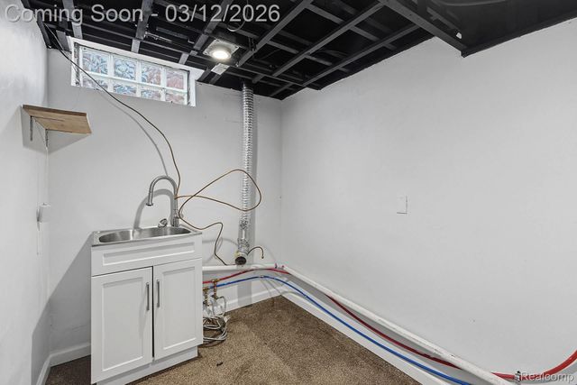 28824 Bohn Street, Roseville, MI 48066