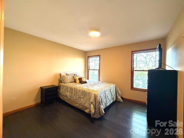 42484 Moonshine Drive, New London, NC 28127