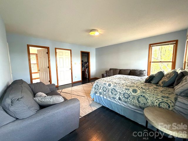 42484 Moonshine Drive, New London, NC 28127
