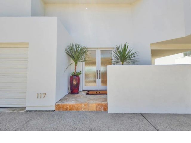 117 Via De La Valle, Del Mar, CA 92014