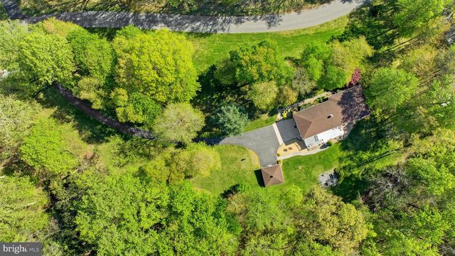 4465 CAMELOT DR, Pomfret, MD 20675