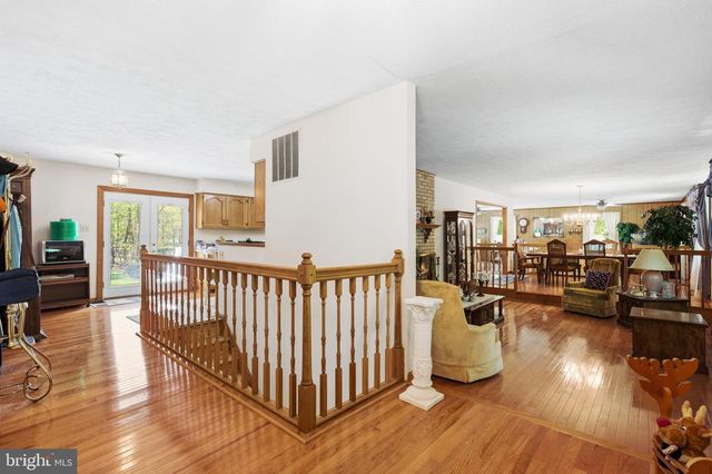 4465 CAMELOT DR, Pomfret, MD 20675