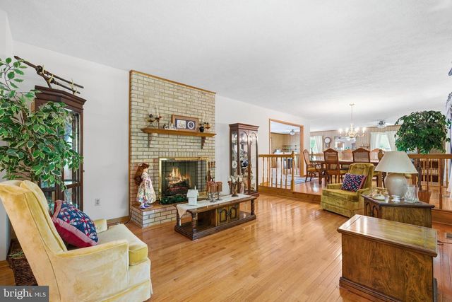 4465 CAMELOT DR, Pomfret, MD 20675