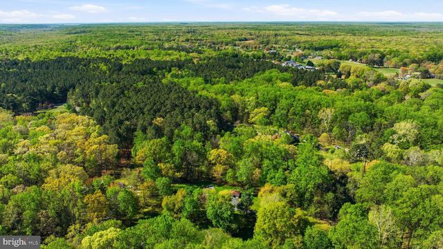 4465 CAMELOT DR, Pomfret, MD 20675