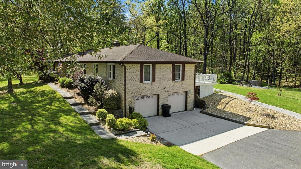 4465 CAMELOT DR, Pomfret, MD 20675
