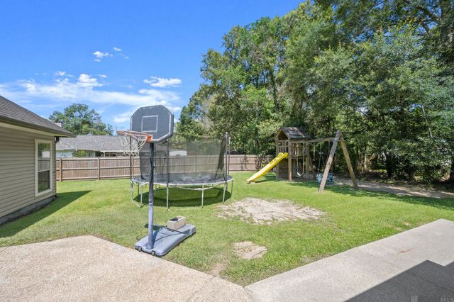 14335 Mckenzy Way, Walker, LA 70785