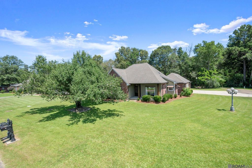 14335 Mckenzy Way, Walker, LA 70785