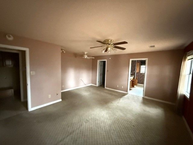 2355 W 4th Street, Russellville, AR 72801