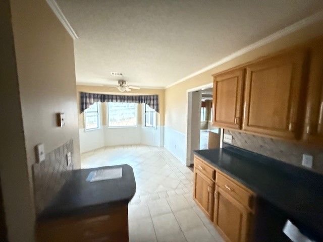 2355 W 4th Street, Russellville, AR 72801