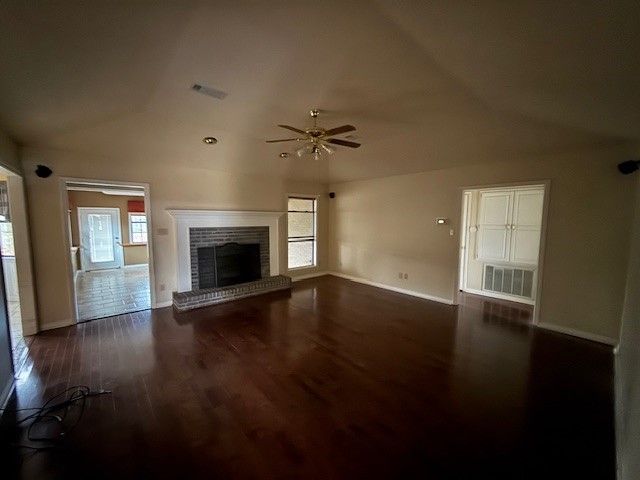 2355 W 4th Street, Russellville, AR 72801