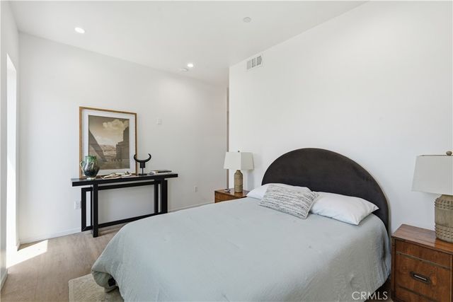 1428 S Cloverdale Avenue, Los Angeles, CA 90019