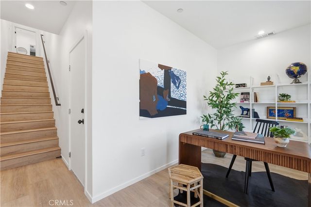 1428 S Cloverdale Avenue, Los Angeles, CA 90019