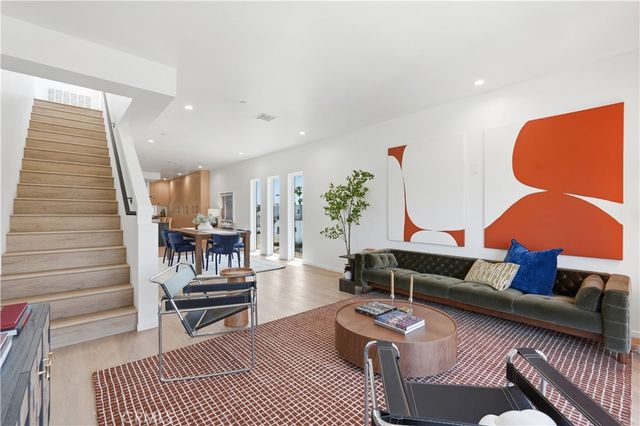 1428 S Cloverdale Avenue, Los Angeles, CA 90019