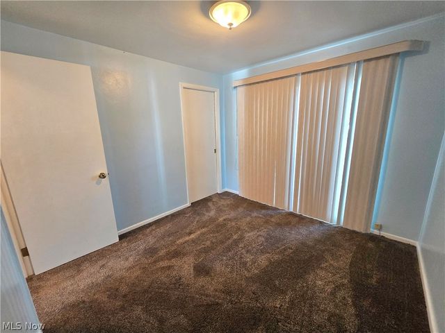 976 N Pasadena Avenue, Elyria, OH 44035