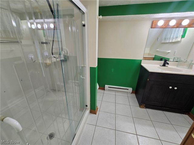 976 N Pasadena Avenue, Elyria, OH 44035