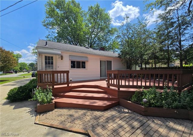 976 N Pasadena Avenue, Elyria, OH 44035