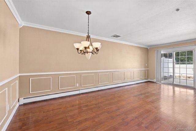 11 Burgoyne Court, Coram, NY 11727