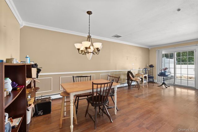 11 Burgoyne Court, Coram, NY 11727