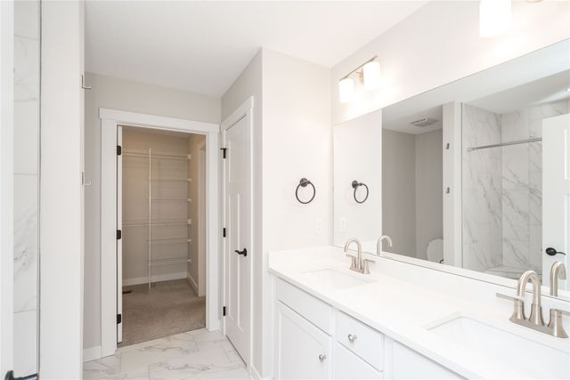 224 12th Court NW, Bondurant, IA 50035