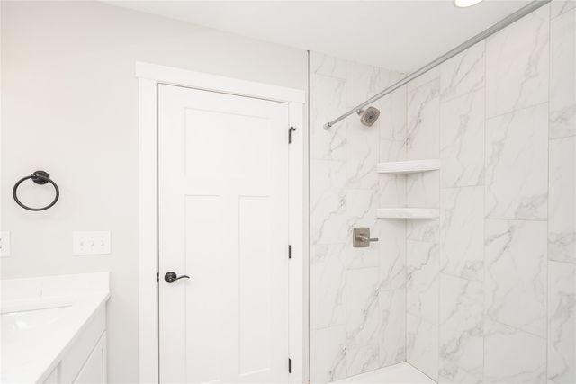 224 12th Court NW, Bondurant, IA 50035