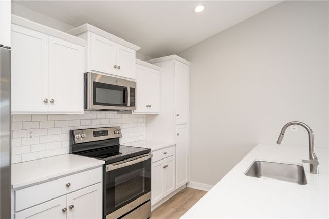 224 12th Court NW, Bondurant, IA 50035