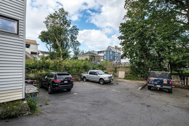 20 Hatch St, Everett, MA 02149