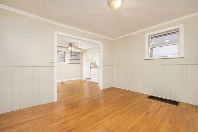 20 Hatch St, Everett, MA 02149
