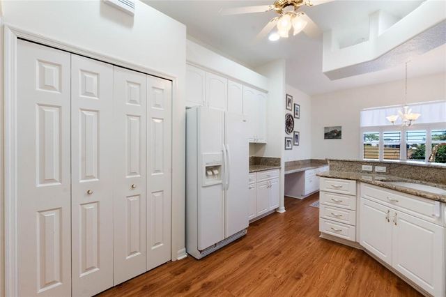 5502 BOUNTY CIR, Tavares, FL 32778