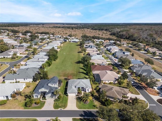 5502 BOUNTY CIR, Tavares, FL 32778