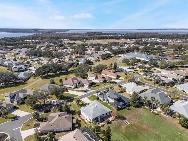5502 BOUNTY CIR, Tavares, FL 32778