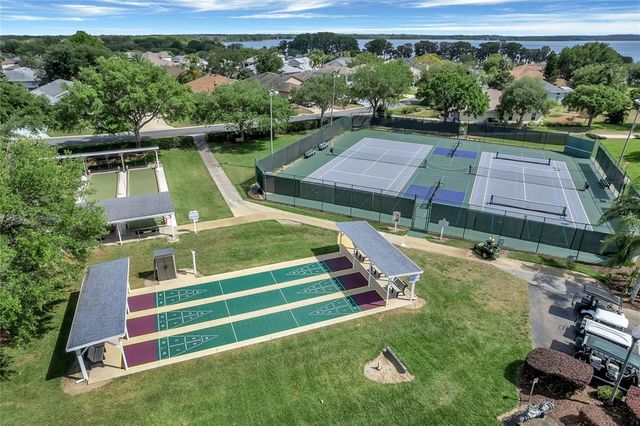 5502 BOUNTY CIR, Tavares, FL 32778
