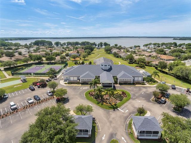 5502 BOUNTY CIR, Tavares, FL 32778