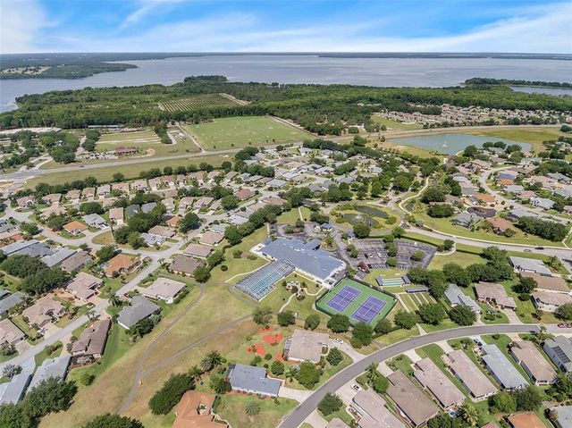 5502 BOUNTY CIR, Tavares, FL 32778