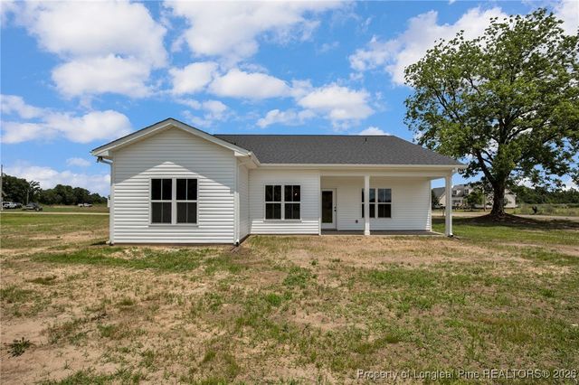 307 Barberry Road, Raeford, NC 28376