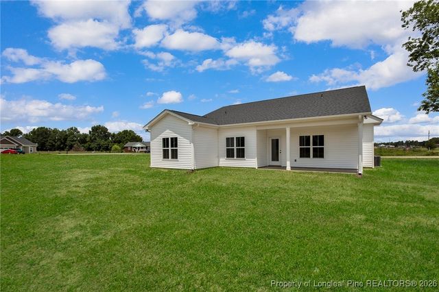 307 Barberry Road, Raeford, NC 28376