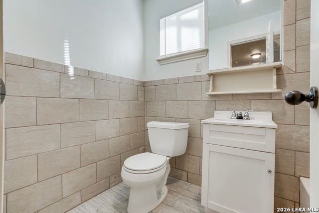 318 ELKS, San Antonio, TX 78211