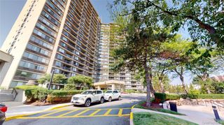 1 Bay Club Drive 17E, Bayside, NY 11360