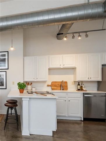 1535 Walnut Street 306, Kansas City, MO 64108