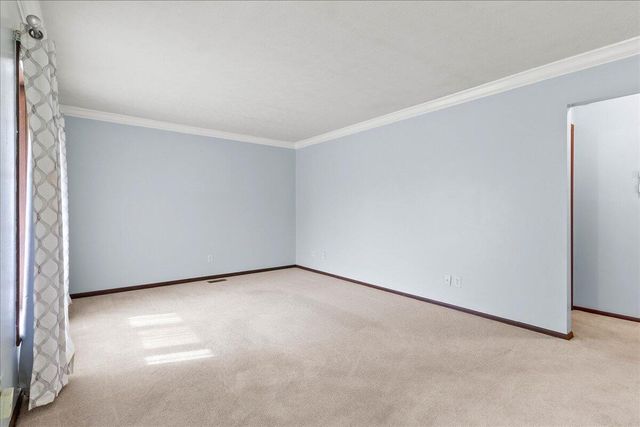 2137 Manhattan Boulevard 2137 Manhattan Boulevard, Springfield, OH 45504