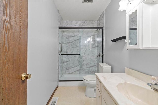 2137 Manhattan Boulevard 2137 Manhattan Boulevard, Springfield, OH 45504