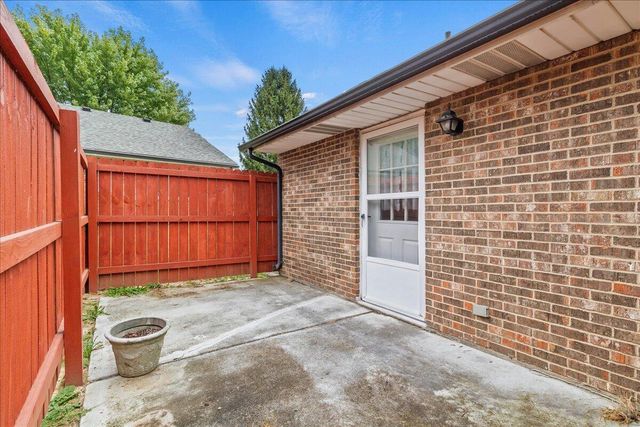 2137 Manhattan Boulevard 2137 Manhattan Boulevard, Springfield, OH 45504