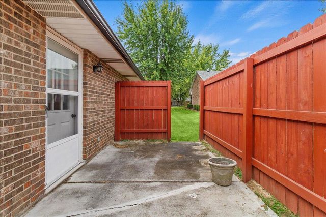 2137 Manhattan Boulevard 2137 Manhattan Boulevard, Springfield, OH 45504