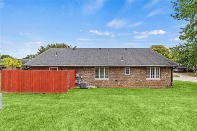 2137 Manhattan Boulevard 2137 Manhattan Boulevard, Springfield, OH 45504