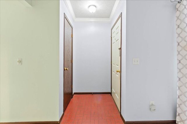 2137 Manhattan Boulevard 2137 Manhattan Boulevard, Springfield, OH 45504